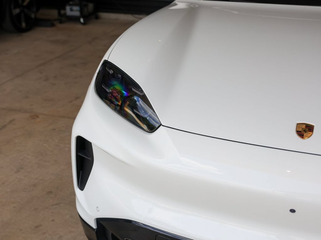 New 2026 Porsche Cayenne Electric AWD/4WD image 11