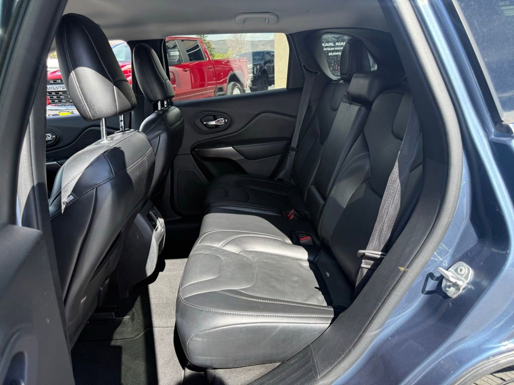 Used 2020 Jeep Cherokee Limited image 18