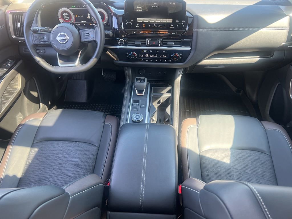 Certified 2024 Nissan Pathfinder Platinum w/ Cargo Package AWD/4WD image 19