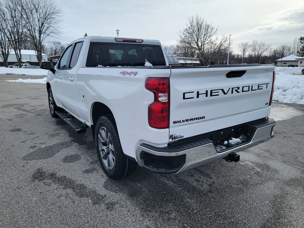Used 2022 Chevrolet Silverado 1500 LT w/ Bed Protection Package image 9