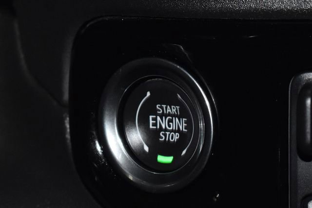 Used 2023 Chevrolet Silverado 1500 High Country w/ Technology Package image 22