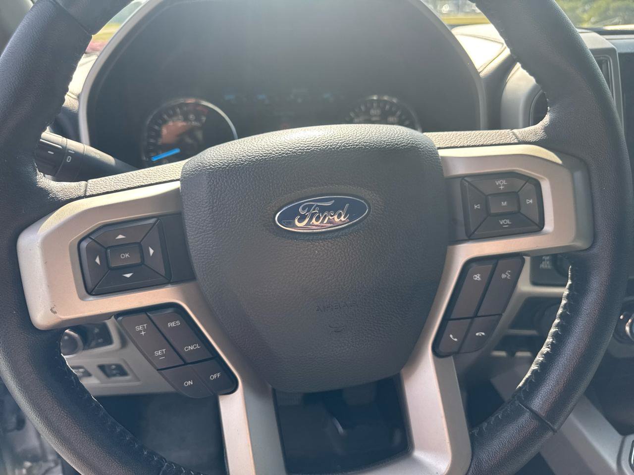 Used 2019 Ford F150 Lariat AWD/4WD image 18