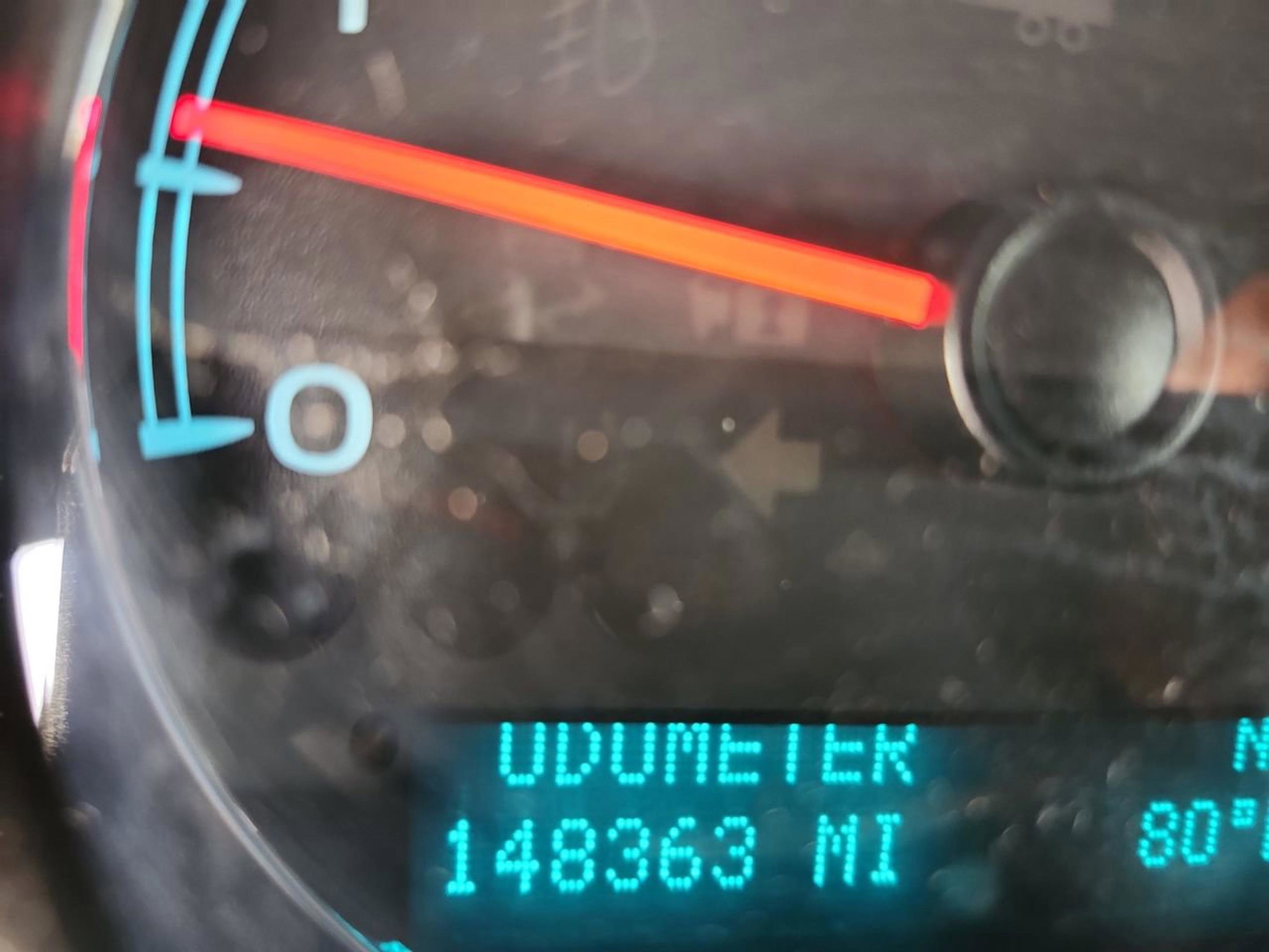 Used 2013 Chevrolet Avalanche LTZ image 33