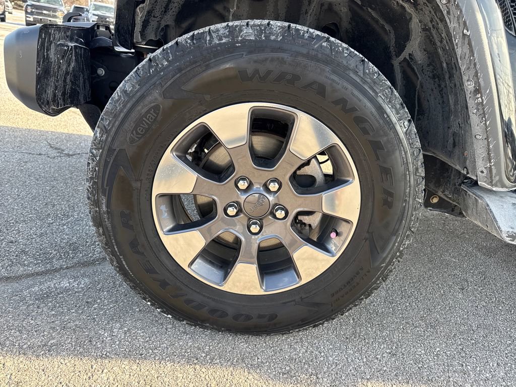 Certified 2018 Jeep Wrangler Unlimited Sahara image 42