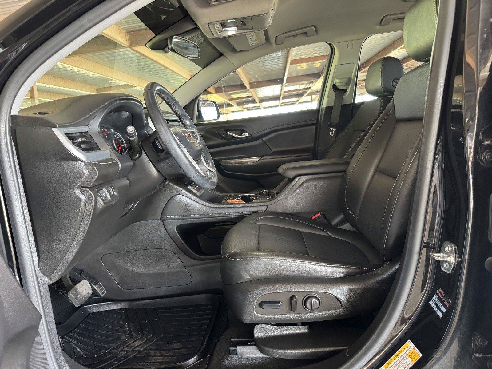 Used 2023 GMC Acadia SLT FWD image 28