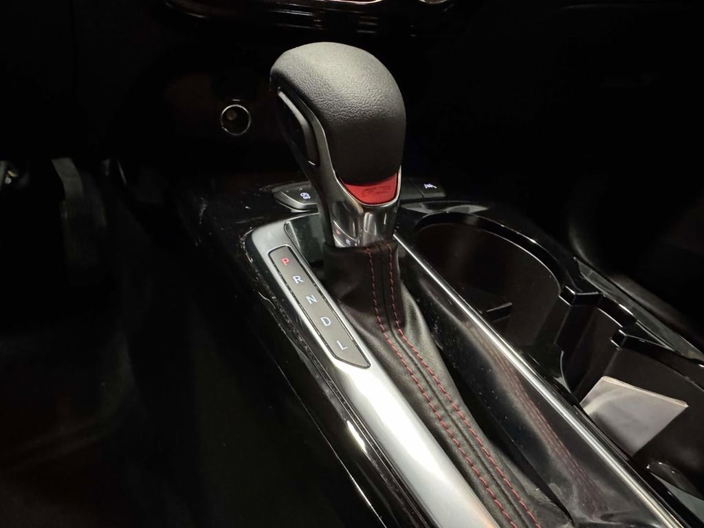 Used 2024 Chevrolet Trax RS FWD image 28
