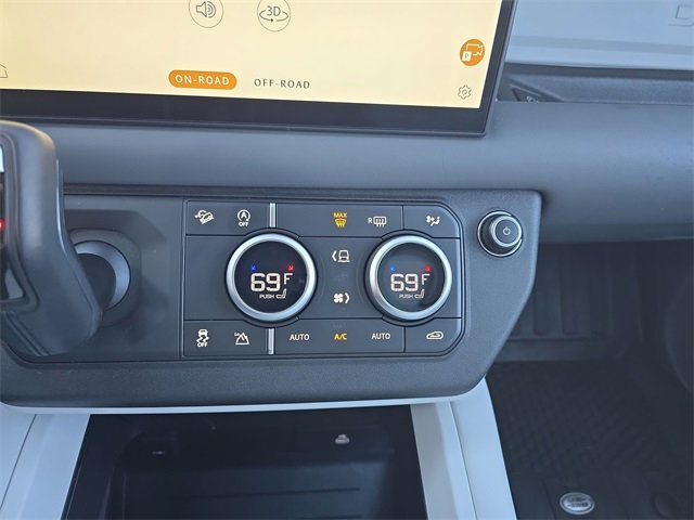 Used 2025 Land Rover Defender 110 S image 23