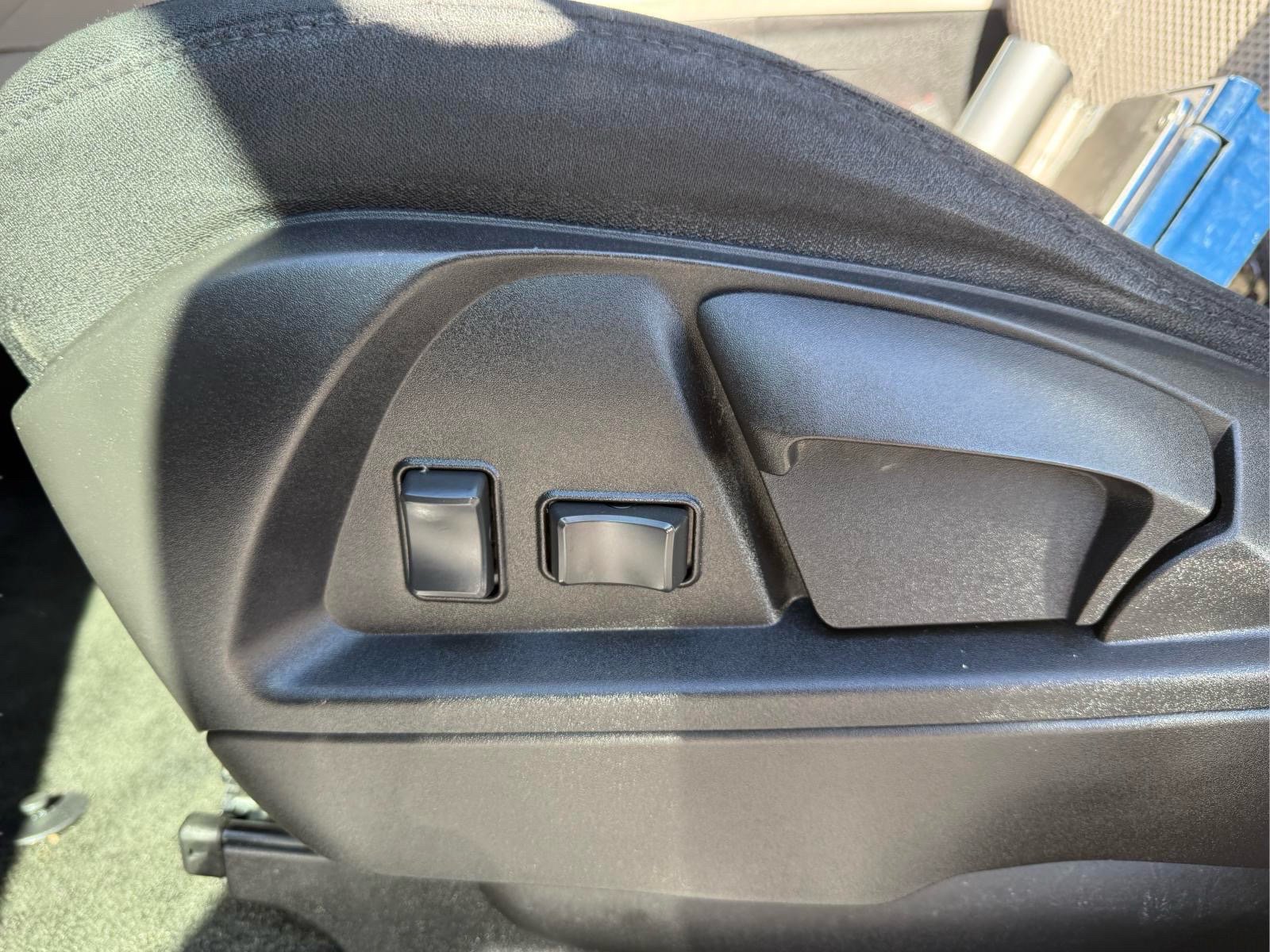 Used 2017 Chevrolet Equinox LS FWD image 22