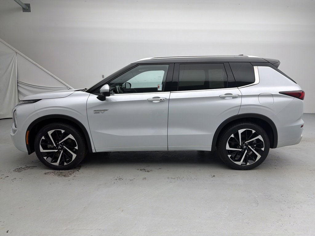 Used 2023 Mitsubishi Outlander SEL image 7