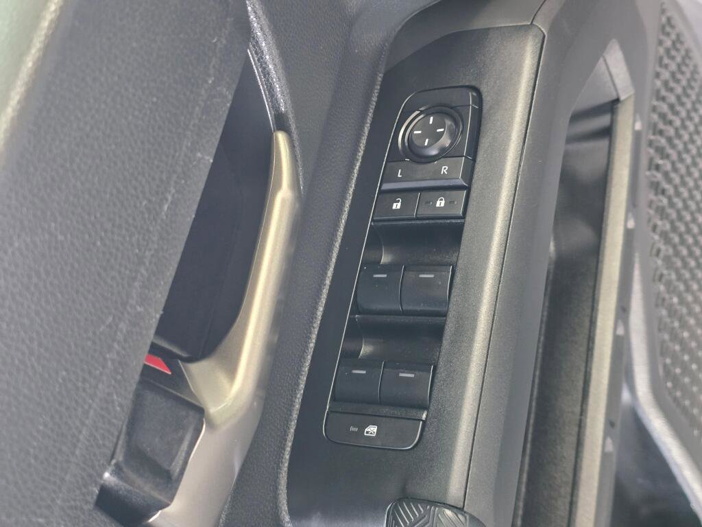 Used 2024 Toyota Tacoma TRD Off-Road image 19