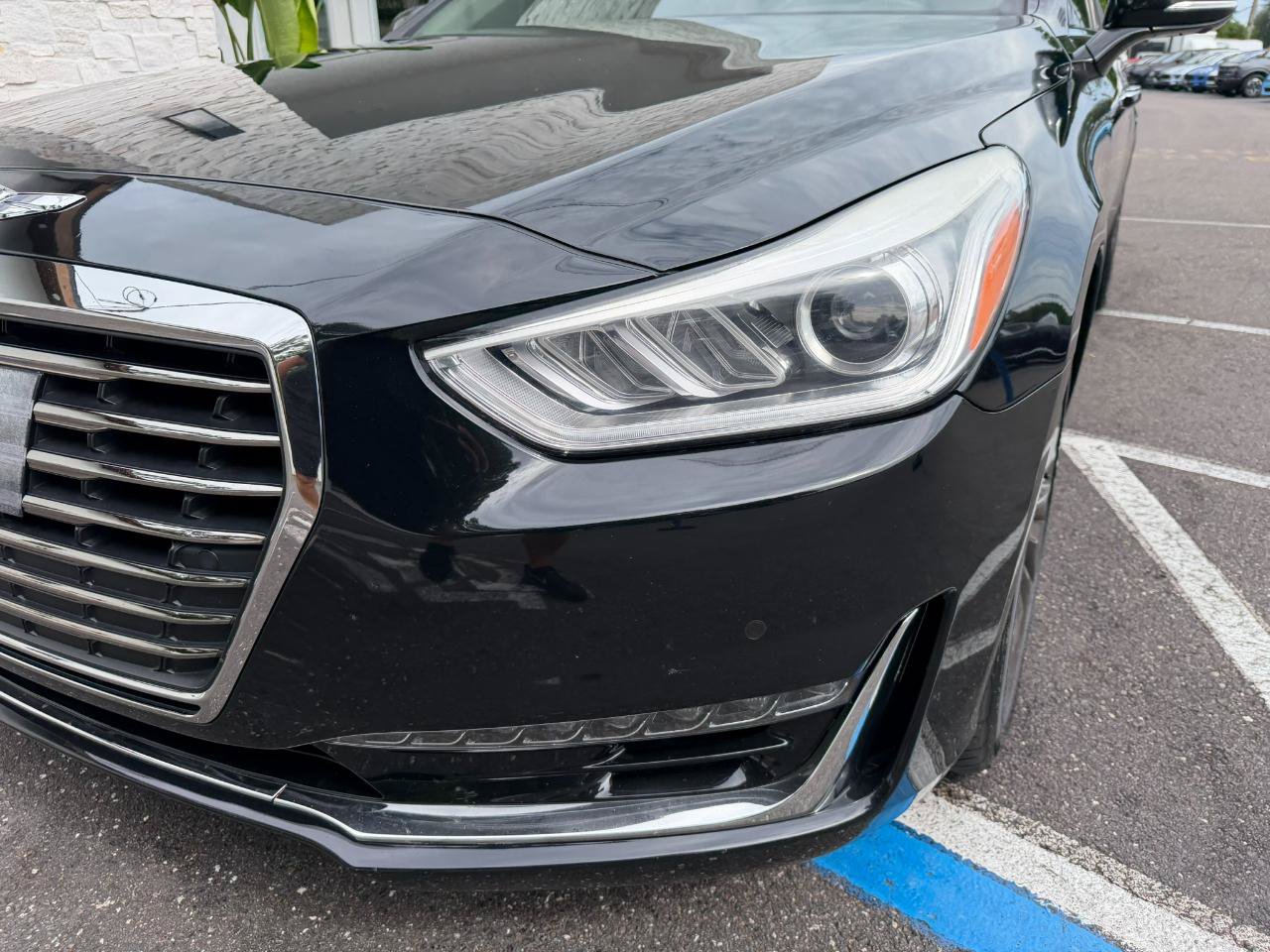 Used 2017 Genesis G90 3.3T Premium RWD image 5