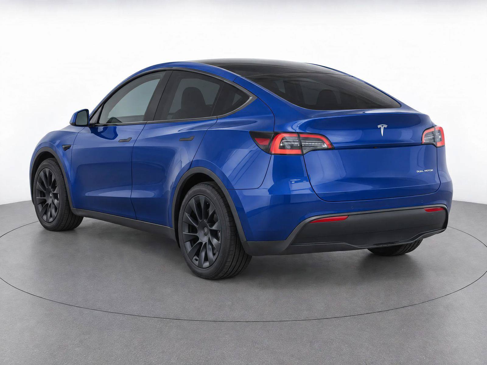 Used 2021 Tesla Model Y Long Range AWD/4WD image 3