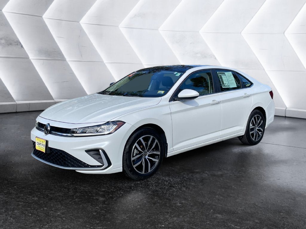 Certified 2026 Volkswagen Jetta SE FWD image 2