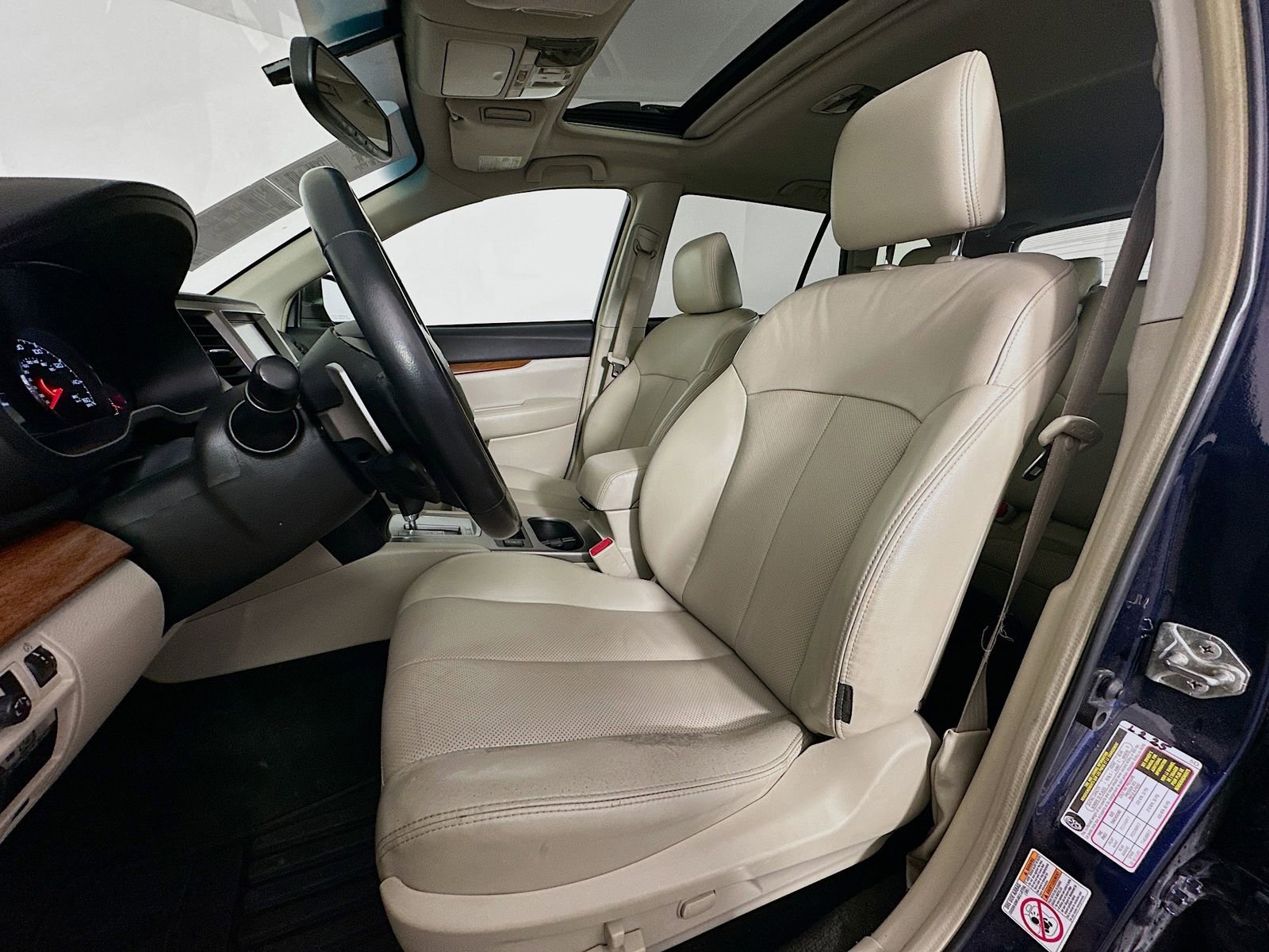 Used 2014 Subaru Outback 3.6R Limited image 22