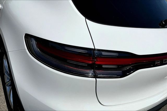 Used 2026 Porsche Macan image 22