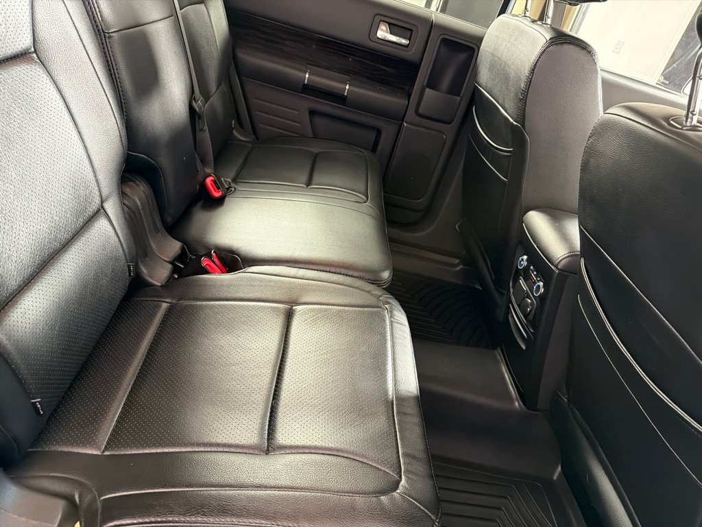 Used 2019 Ford Flex SEL FWD image 22