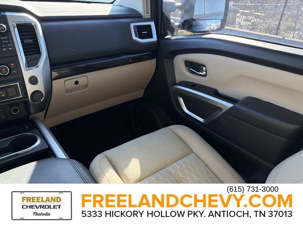 Used 2017 Nissan Titan SV image 20
