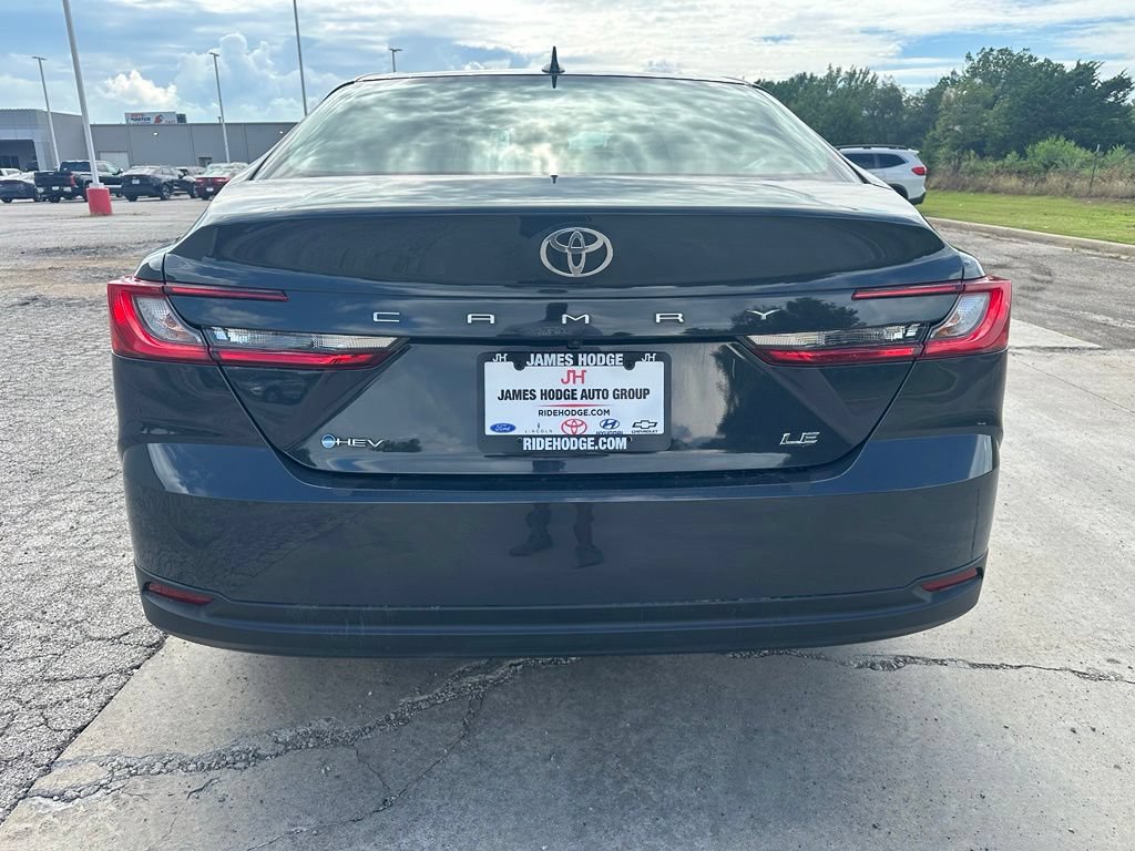 Used 2025 Toyota Camry LE w/ Convenience Package FWD image 6