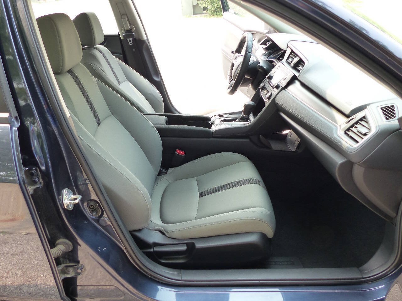 Used 2020 Honda Civic LX image 38