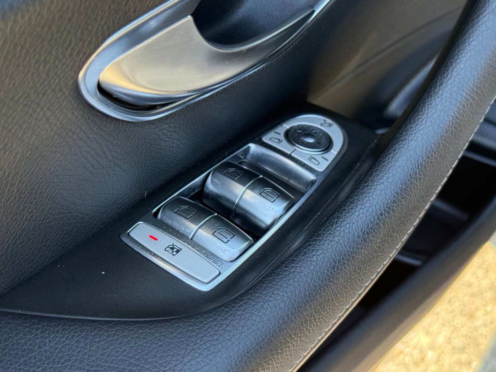 Used 2019 Mercedes-Benz E 300 image 22