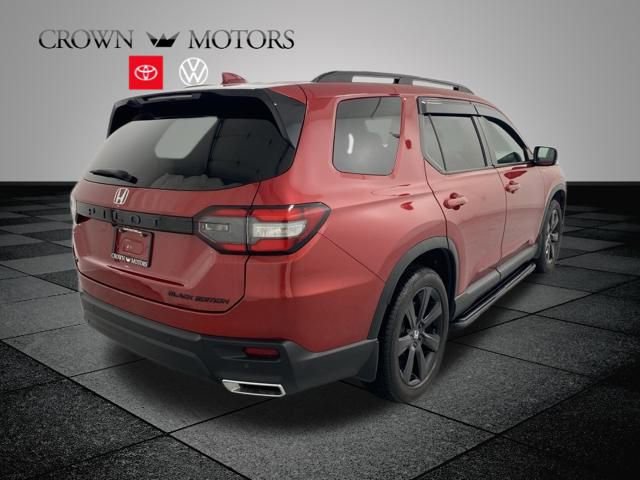Used 2025 Honda Pilot Black Edition image 6