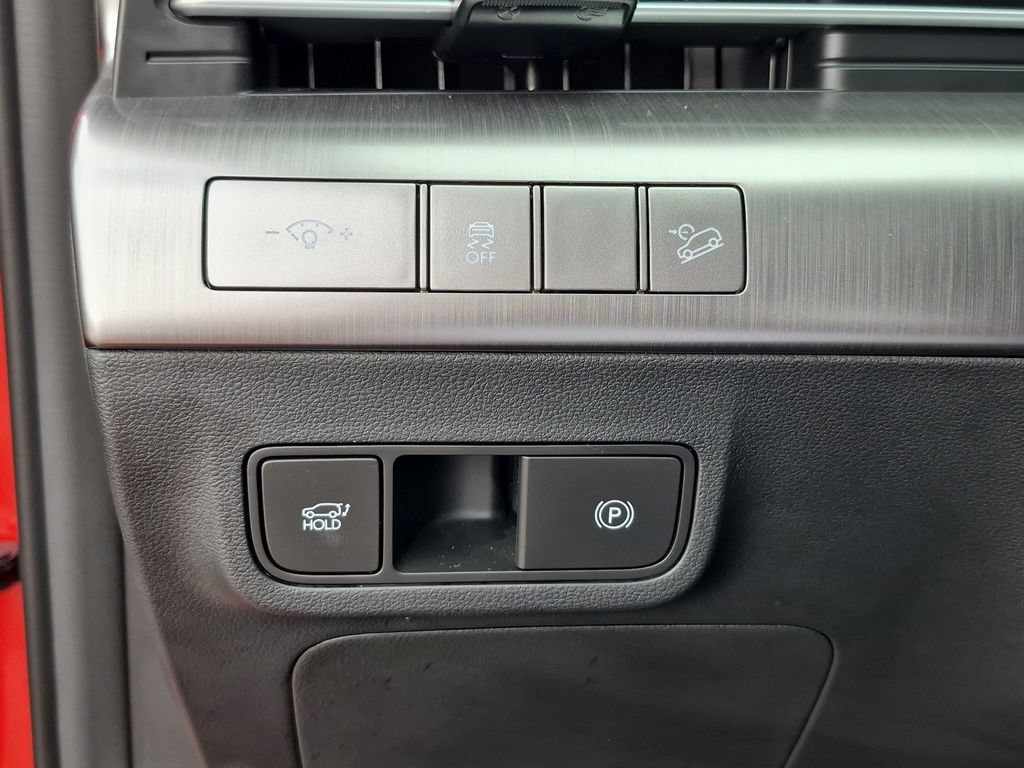 Certified 2024 Hyundai Kona Limited AWD/4WD image 15