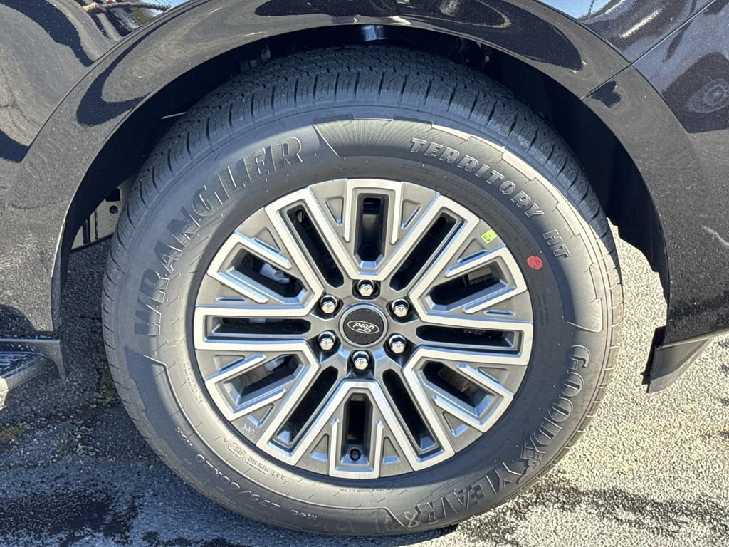 New 2026 Ford Expedition Max Platinum AWD/4WD image 13
