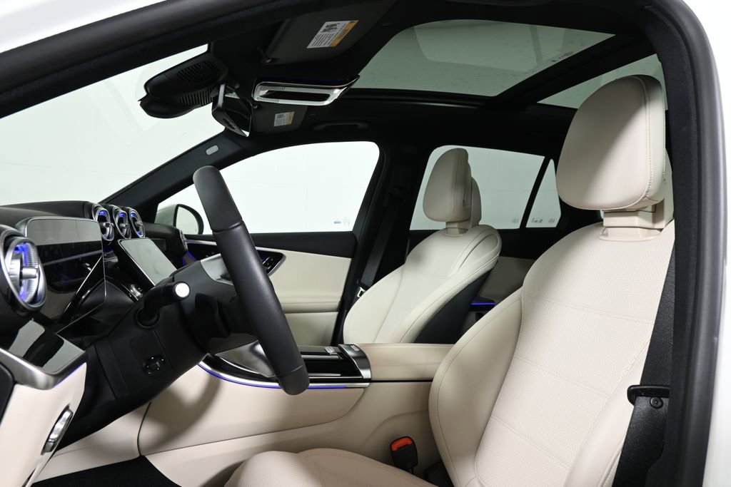 Certified 2025 Mercedes-Benz GLC 300 4MATIC image 14