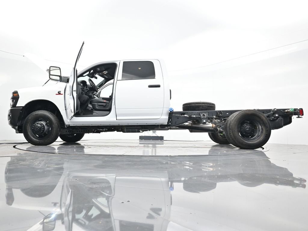 New 2026 RAM 3500 Tradesman image 45