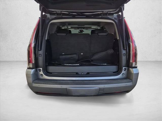 Used 2020 Cadillac Escalade Luxury w/ Escalade Sport Edition AWD/4WD image 7
