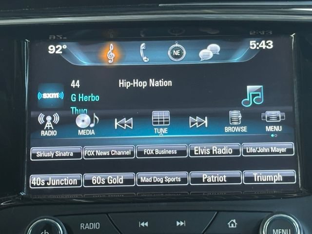 Used 2017 Buick Envision Essence FWD image 9