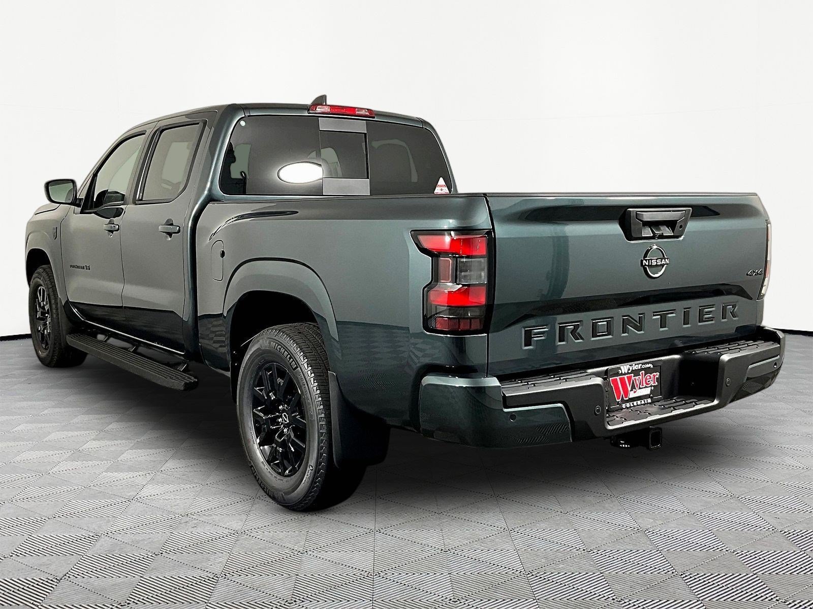 New 2027 Nissan Frontier SV w/ SV Convenience Package AWD/4WD image 4