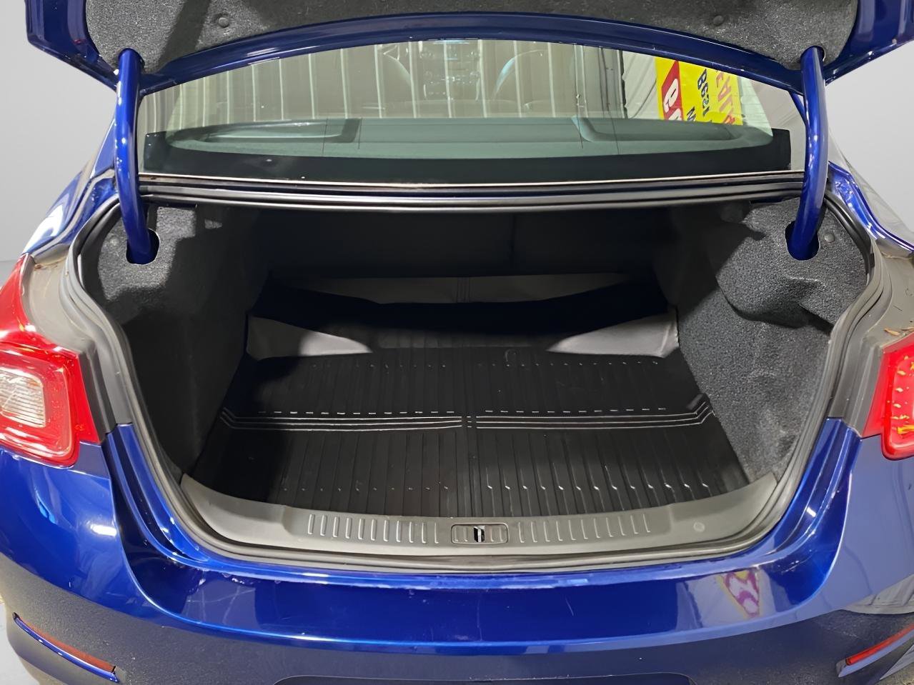 Used 2013 Chevrolet Malibu LTZ image 11