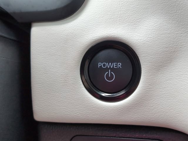 Used 2025 Toyota Sequoia Capstone image 20