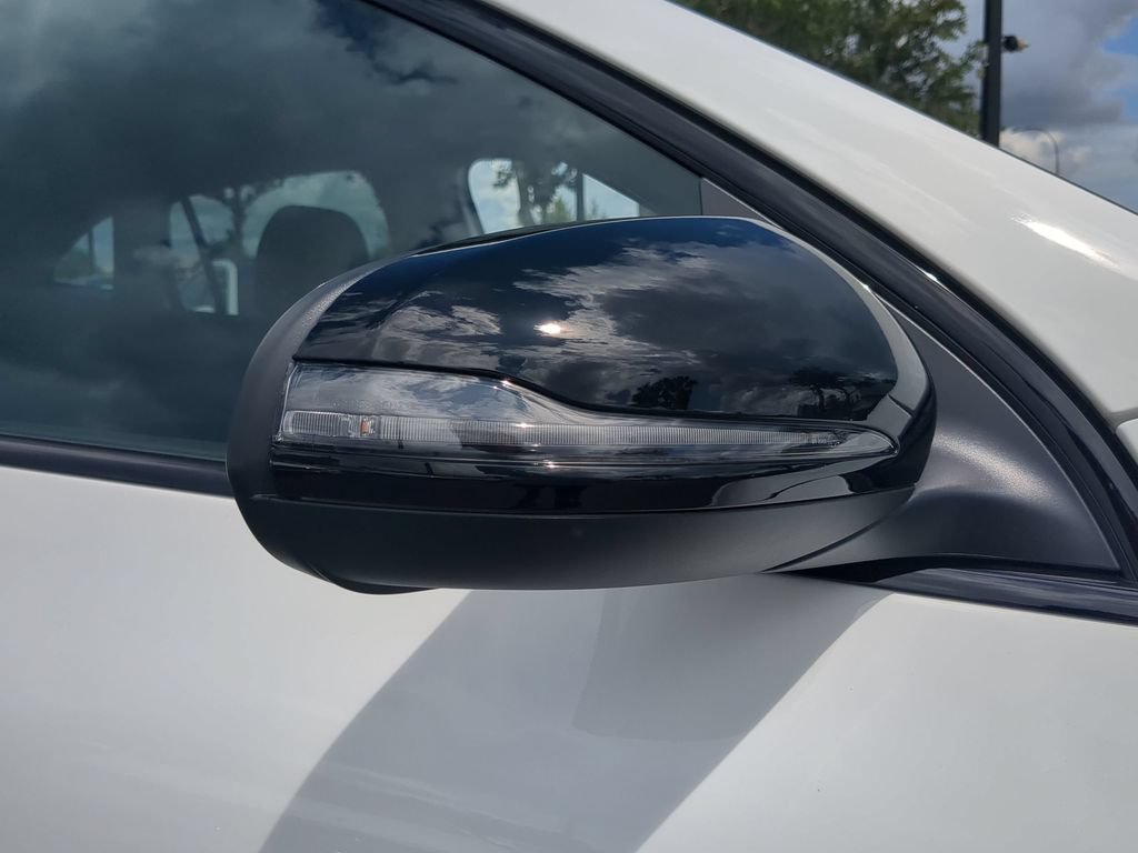Used 2024 Mercedes-Benz GLA 250 image 24
