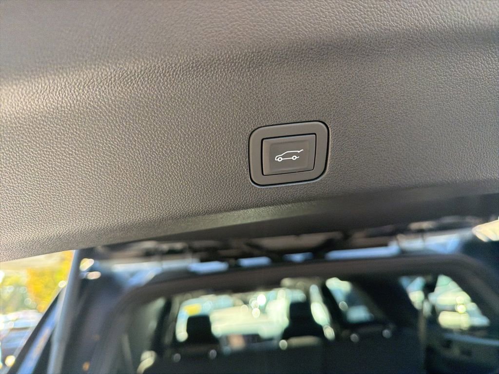 New 2026 Chevrolet Suburban Premier image 46