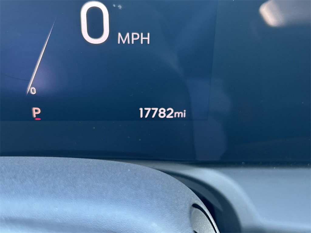 Used 2025 Buick Encore GX Preferred image 33