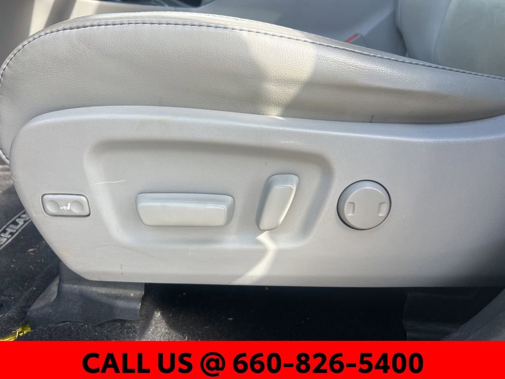 Used 2017 Toyota Highlander XLE image 17