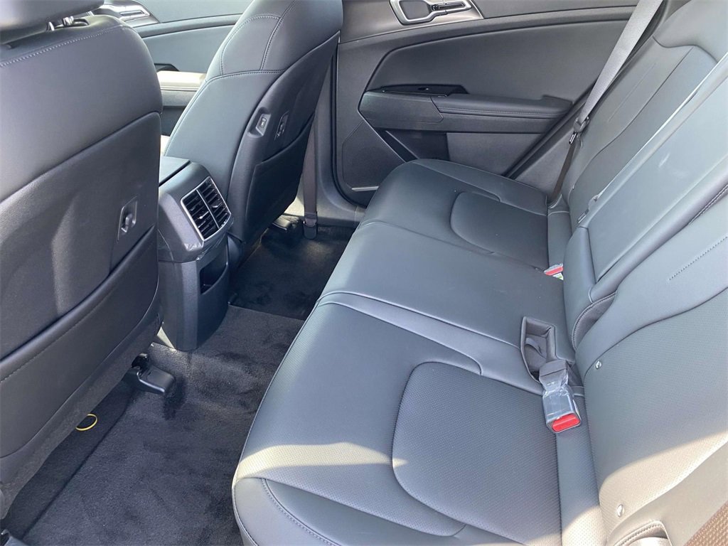 New 2024 Kia Sportage EX w/ EX Premium Package image 10
