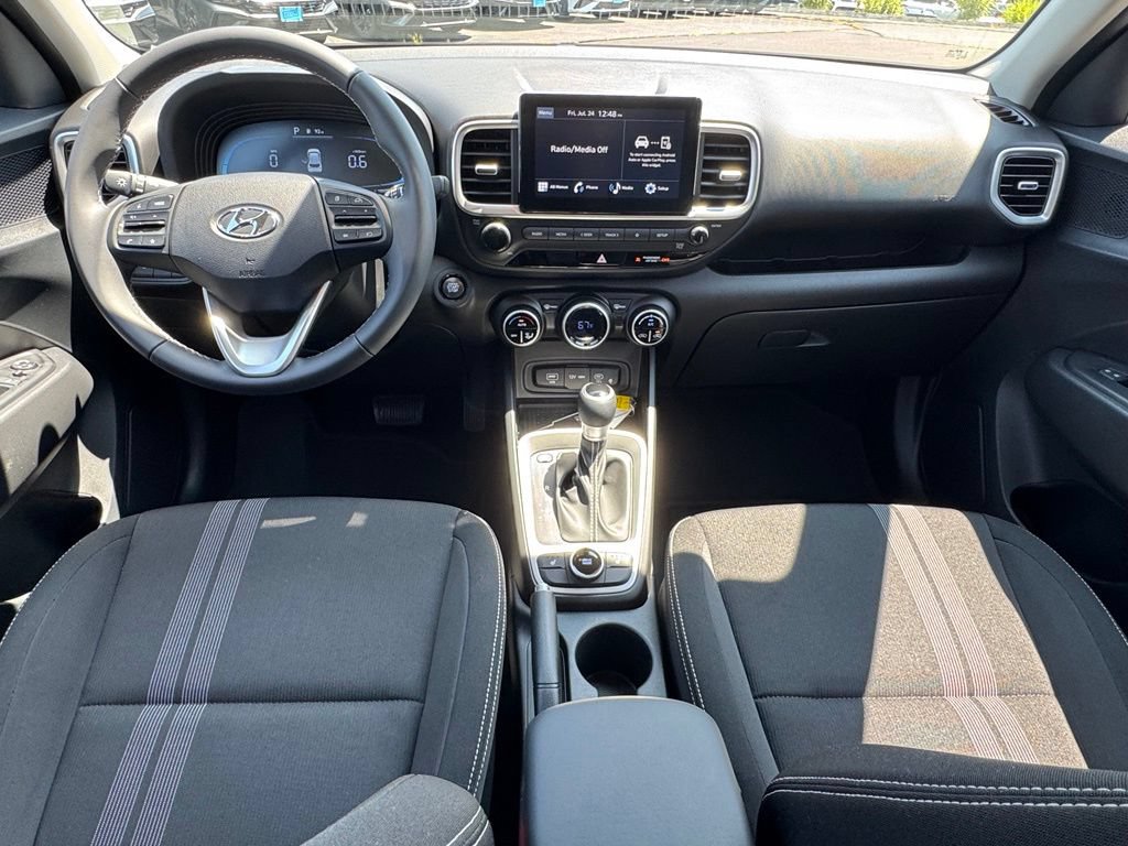 Certified 2026 Hyundai Venue SEL FWD image 14