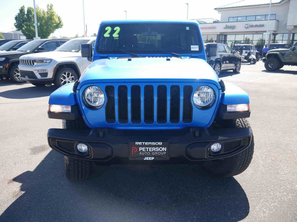 Used 2022 Jeep Wrangler Unlimited Sahara image 2