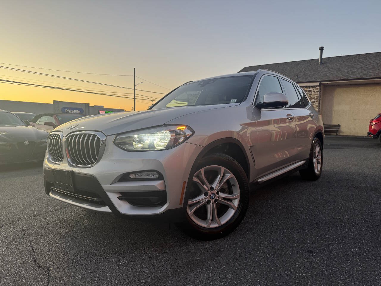 Used 2019 BMW X3 xDrive30i w/ Driving Assistance Package AWD/4WD image 2