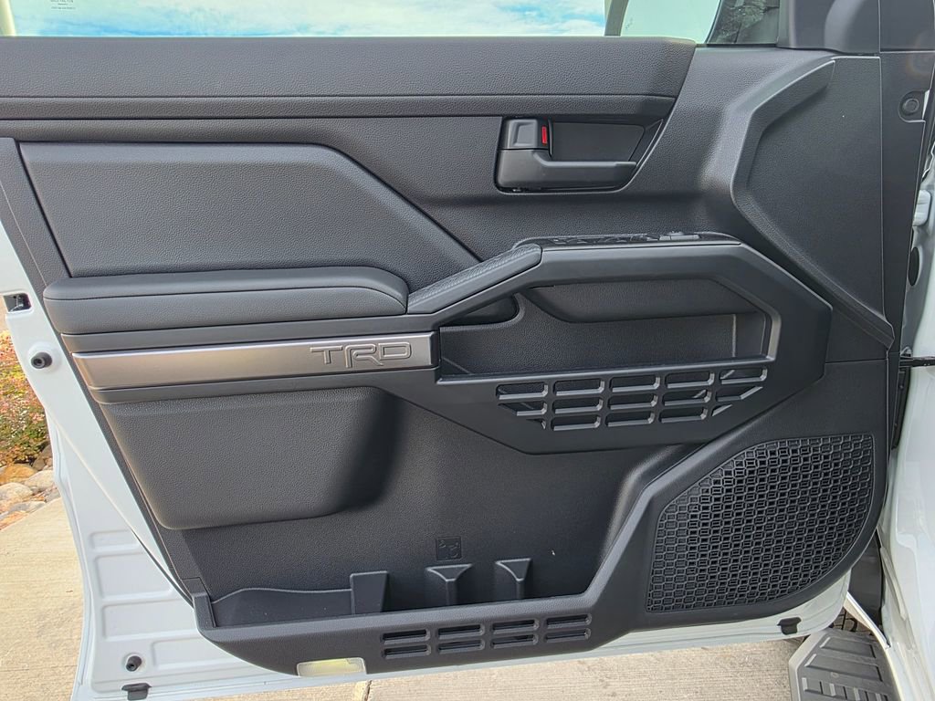 Used 2025 Toyota 4Runner TRD Off-Road image 20