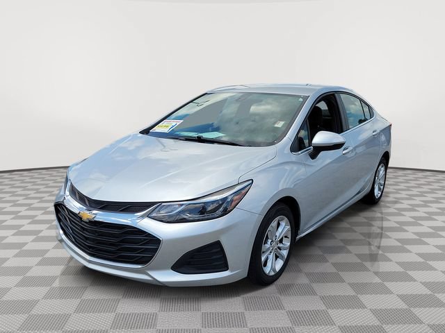 Used 2019 Chevrolet Cruze LT FWD image 3