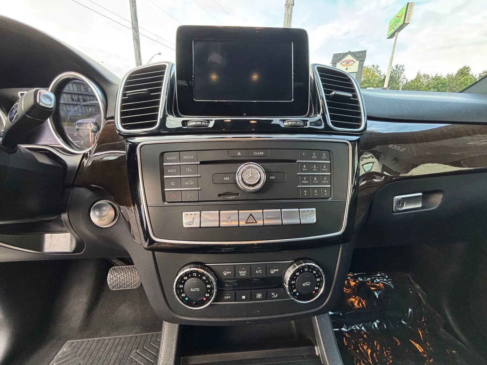Used 2018 Mercedes-Benz GLE 350 image 33