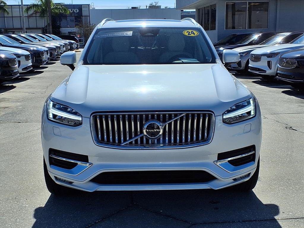 Certified 2024 Volvo XC90 B6 Plus image 2