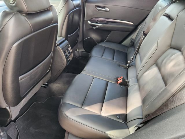 Used 2022 Cadillac XT4 Luxury w/ Cold Weather Package FWD image 30
