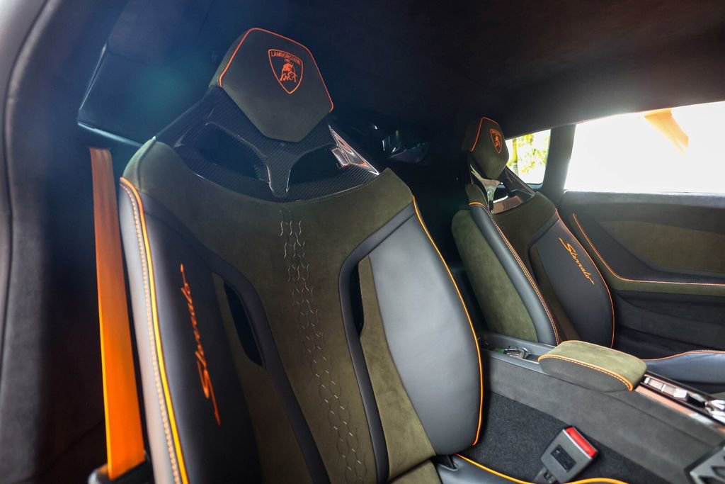 Used 2024 Lamborghini Huracan Sterrato AWD/4WD image 53
