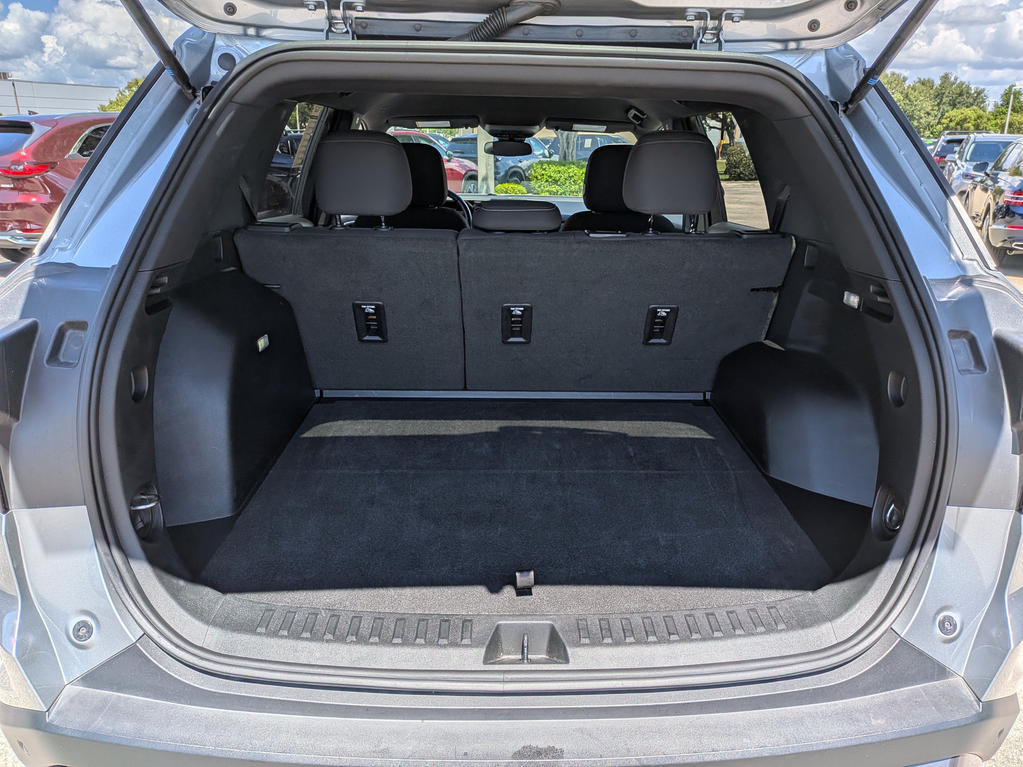 Used 2025 GMC Terrain Elevation FWD image 13