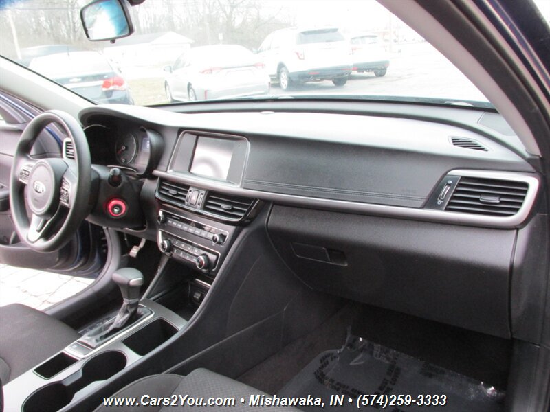 Used 2018 Kia Optima LX FWD image 19